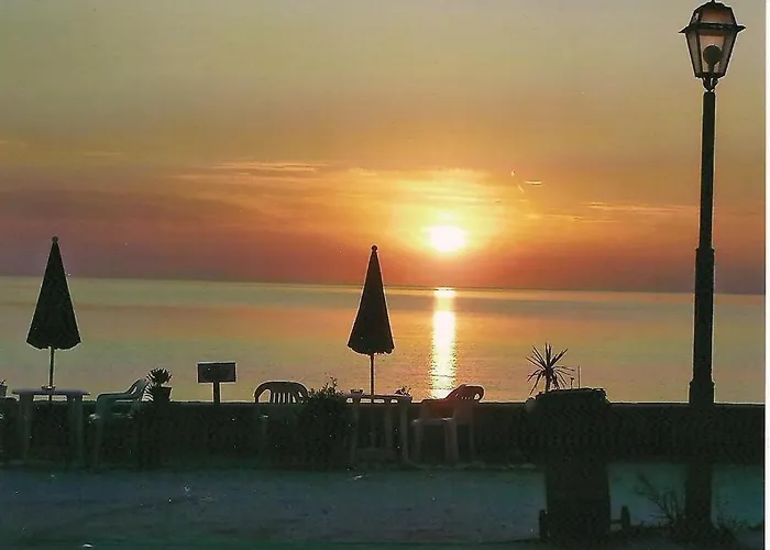 Maria Szálloda Szkála Potamiász